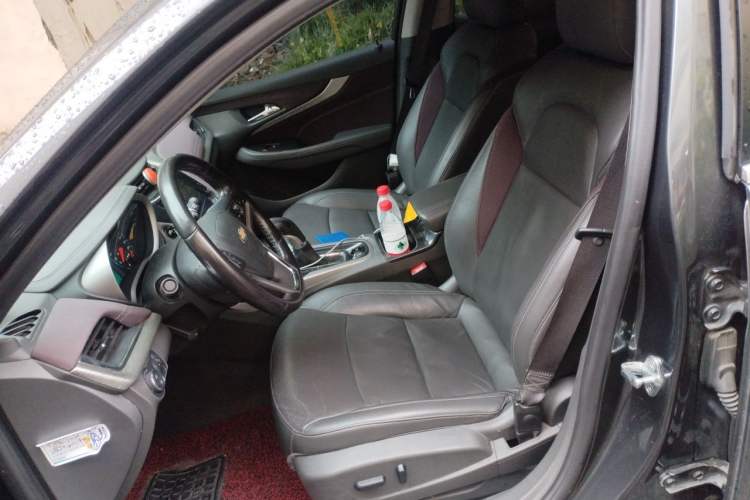Used Chevrolet Malibu 2017 1.5T Automatic Luxury Edition Left Front Seat