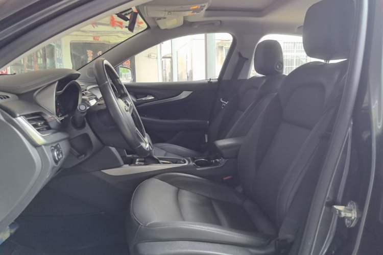 Used Chevrolet Malibu 2017 1.5T Automatic Luxury Edition Left Front Seat