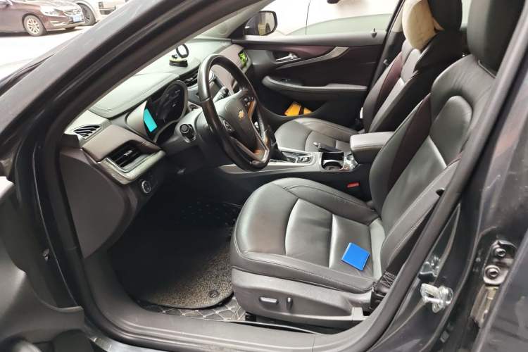 Used Chevrolet Malibu 2017 1.5T Automatic Luxury Edition Left Front Seat