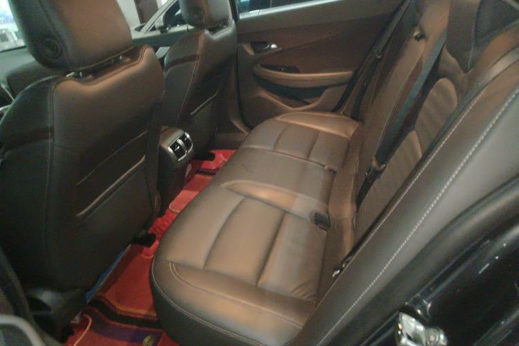 Used Chevrolet Malibu 2017 1.5T Automatic Luxury Edition Left Rear Seat