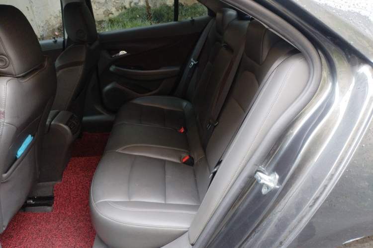 Used Chevrolet Malibu 2017 1.5T Automatic Luxury Edition Left Rear Seat