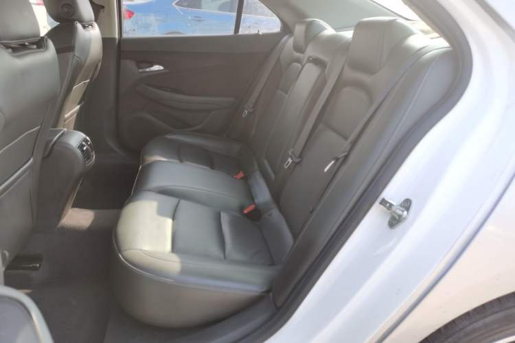 Used Chevrolet Malibu 2017 1.5T Automatic Luxury Edition Left Rear Seat