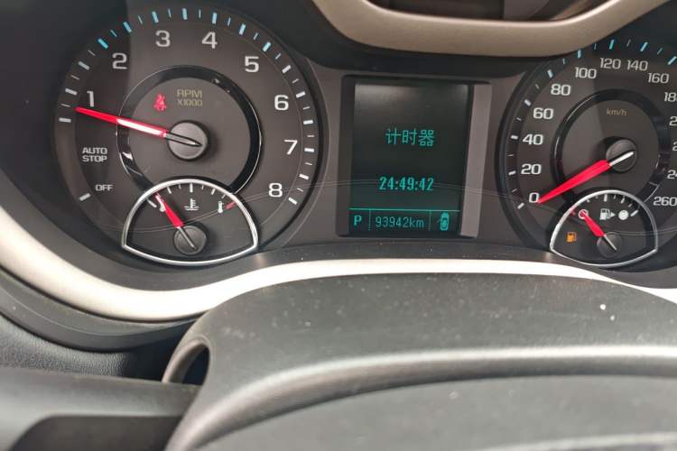 Used Chevrolet Malibu 2017 1.5T Automatic Luxury Edition Odometer Close Up
