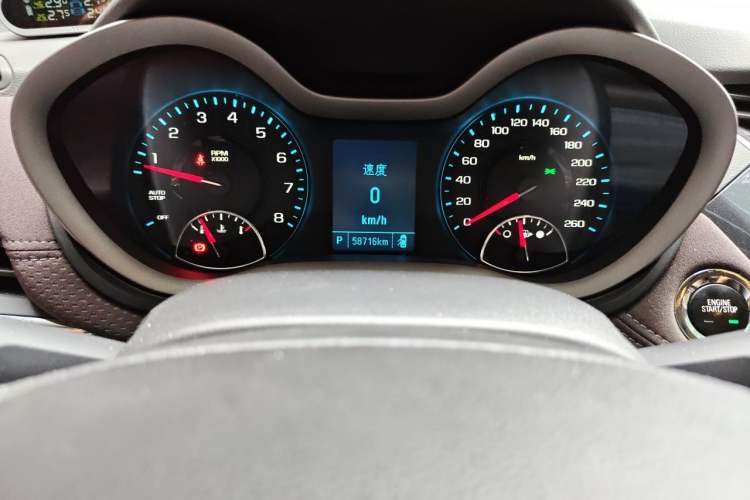 Used Chevrolet Malibu 2017 1.5T Automatic Luxury Edition Odometer Close Up