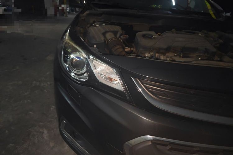 Used Chevrolet Malibu 2017 1.5T Automatic Luxury Edition Right Front Headlight