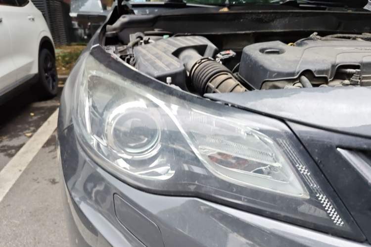 Used Chevrolet Malibu 2017 1.5T Automatic Luxury Edition Right Front Headlight