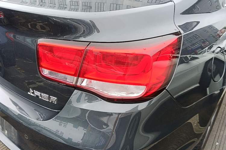 Used Chevrolet Malibu 2017 1.5T Automatic Luxury Edition Right Rear Taillight