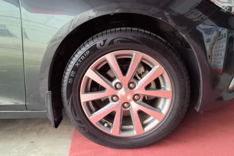 Used Chevrolet Malibu 2017 1.5T Automatic Luxury Edition Right Rear Wheel Hub