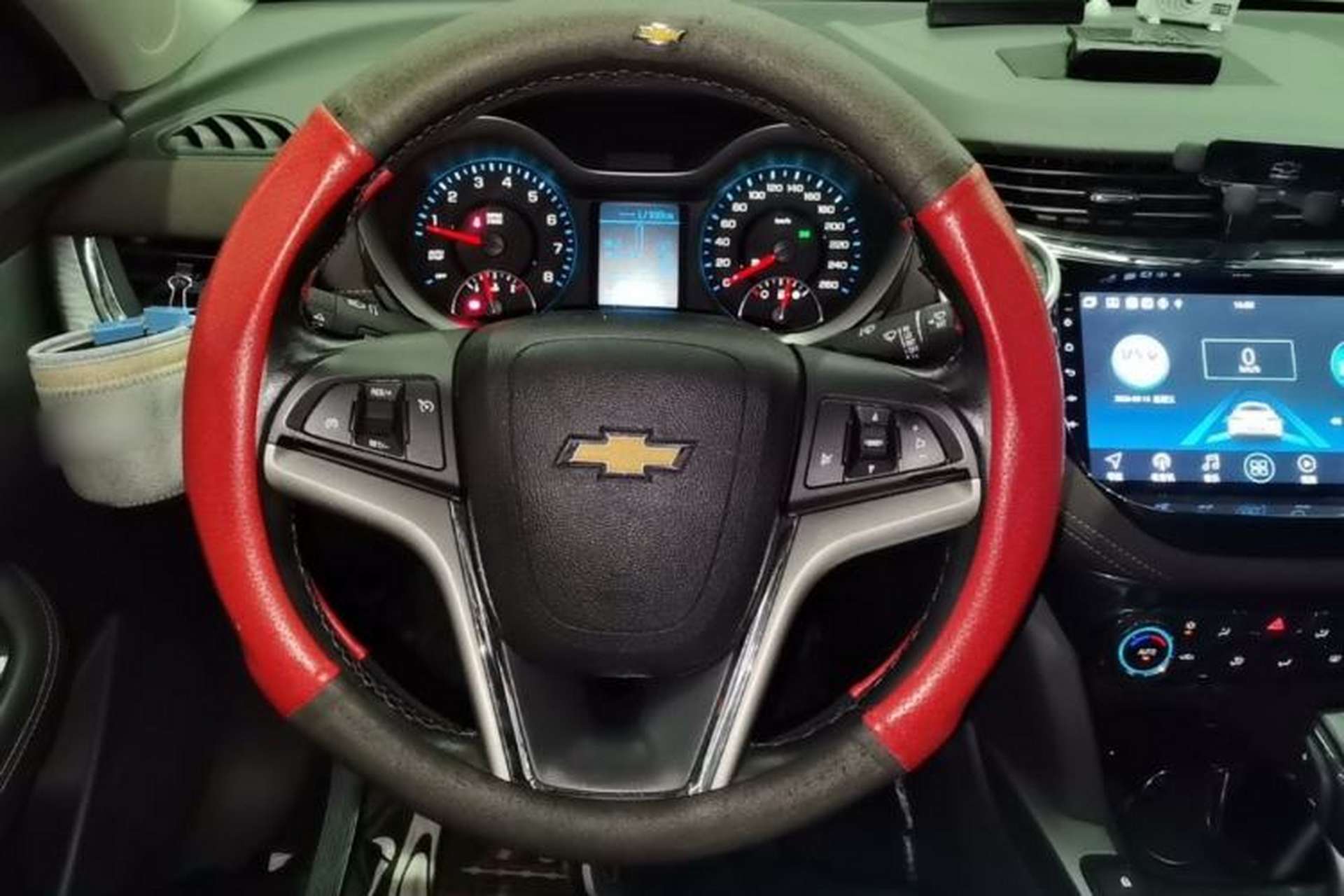 Used Chevrolet Malibu 2017 1.5T Automatic Luxury Edition Steering Wheel
