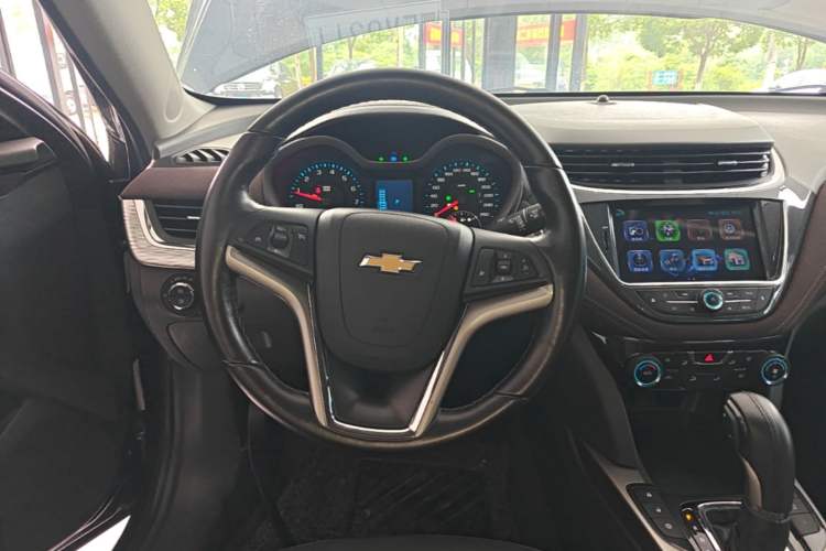 Used Chevrolet Malibu 2017 1.5T Automatic Luxury Edition Steering Wheel