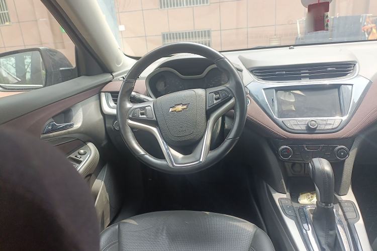 Used Chevrolet Malibu 2017 1.5T Automatic Luxury Edition Steering Wheel