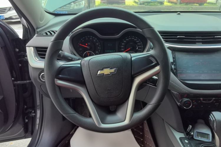 Used Chevrolet Malibu 2017 1.5T Automatic Comfort Edition Steering Wheel