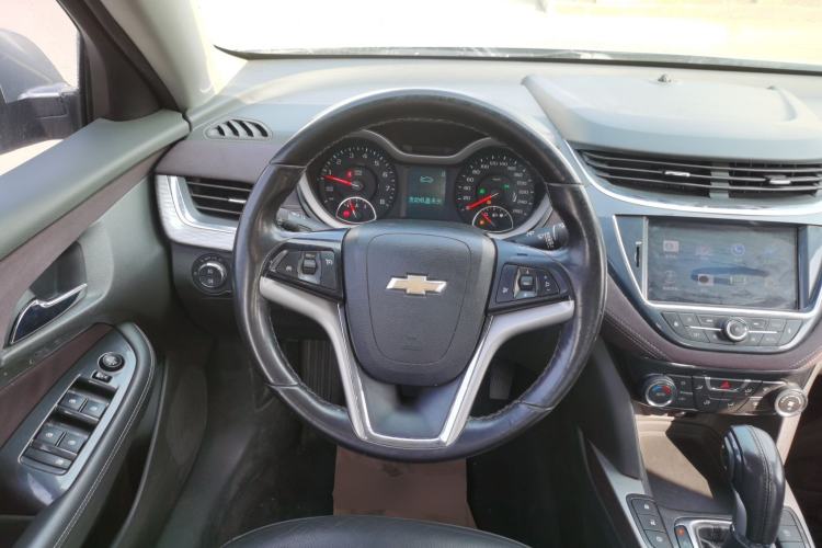 Used Chevrolet Malibu 2017 1.5T Automatic Luxury Edition Steering Wheel