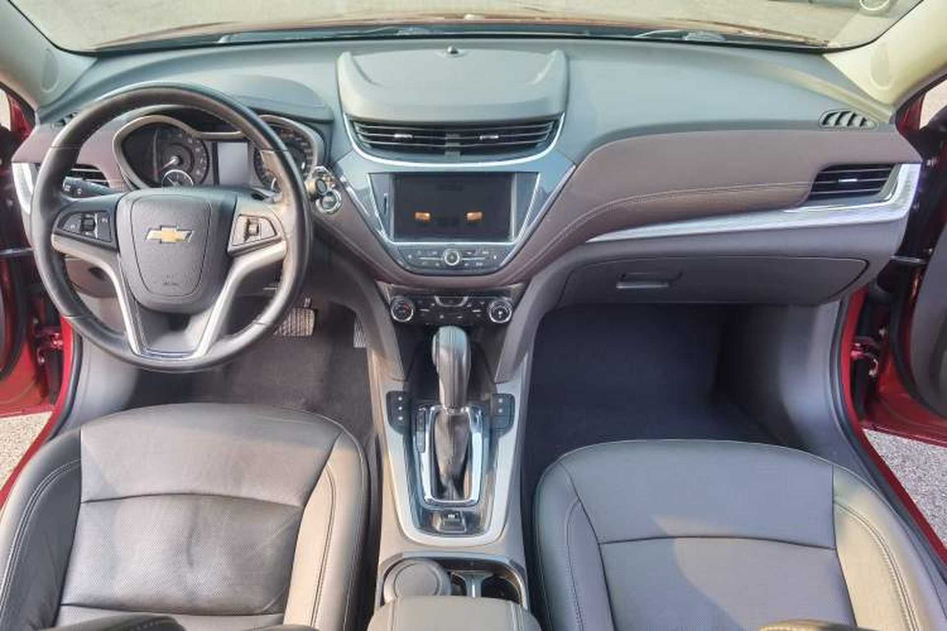 Used Chevrolet Malibu 2017 1.5T Automatic Luxury Edition Interior 2