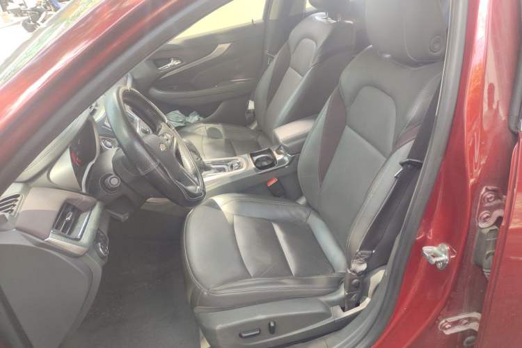 Used Chevrolet Malibu 2017 1.5T Automatic Luxury Edition Left Front Seat