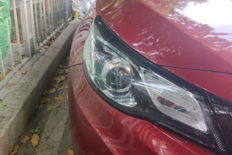 Used Chevrolet Malibu 2017 1.5T Automatic Comfort Edition Right Front Headlight