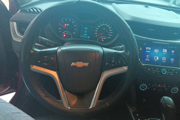 Used Chevrolet Malibu 2017 1.5T Automatic Luxury Edition Steering Wheel