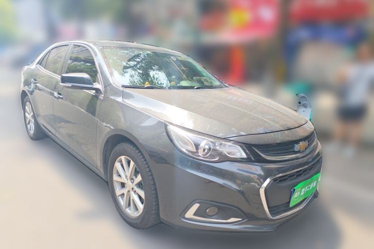 Used Chevrolet Malibu 2017 1.5T Automatic Luxury Edition Front Right 45 Deg