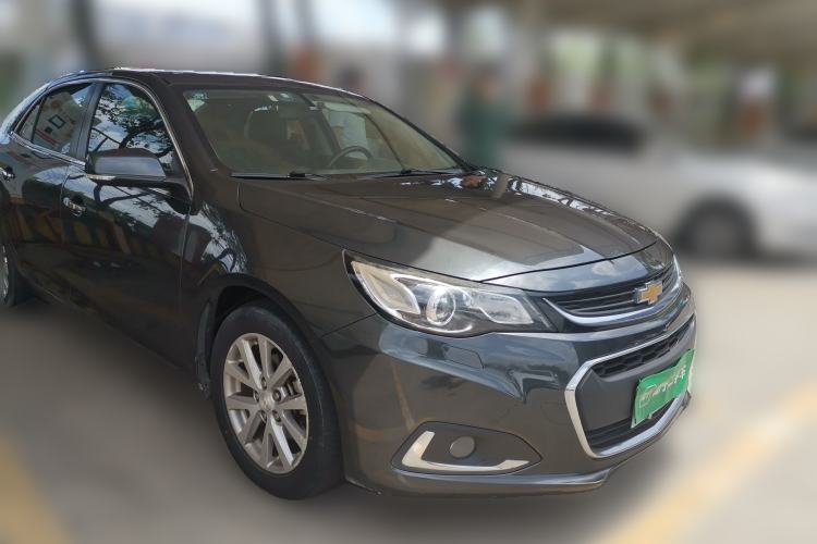 Used Chevrolet Malibu 2017 1.5T Automatic Luxury Edition Front Right 45 Deg