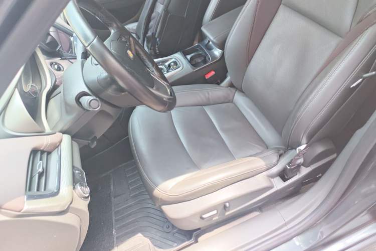 Used Chevrolet Malibu 2017 1.5T Automatic Luxury Edition Left Front Seat
