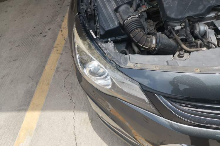 Used Chevrolet Malibu 2017 1.5T Automatic Luxury Edition Right Front Headlight
