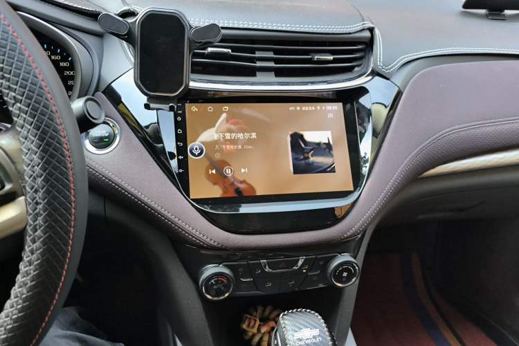 Used Chevrolet Malibu 2017 1.5T Automatic Luxury Edition Audio And AC Panel