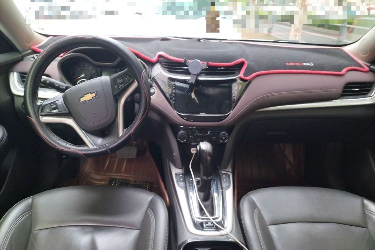 Used Chevrolet Malibu 2017 1.5T Automatic Luxury Edition Center Console