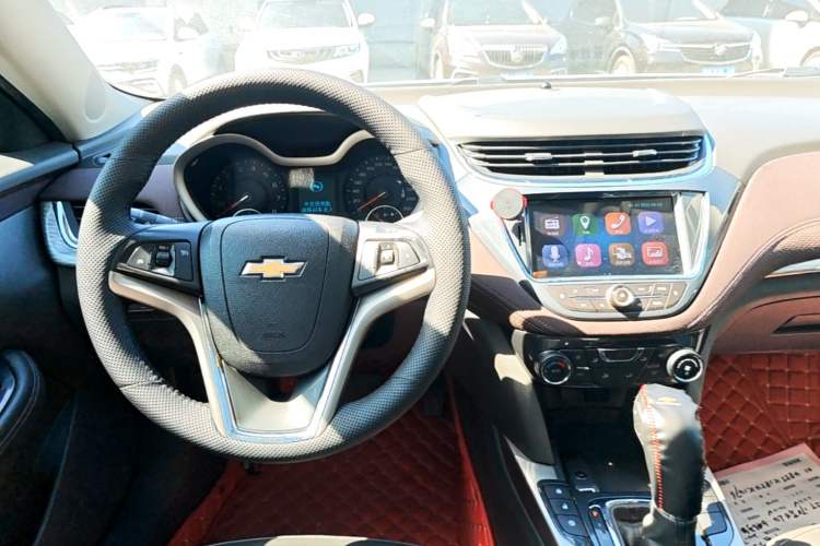 Used Chevrolet Malibu 2017 1.5T Automatic Luxury Edition Center Console