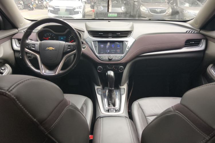 Used Chevrolet Malibu 2017 1.5T Automatic Luxury Edition Center Console
