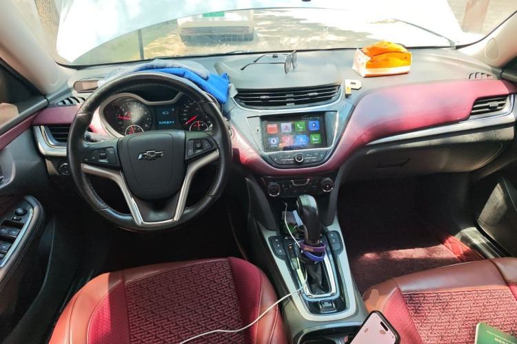 Used Chevrolet Malibu 2017 1.5T Automatic Luxury Edition Center Console
