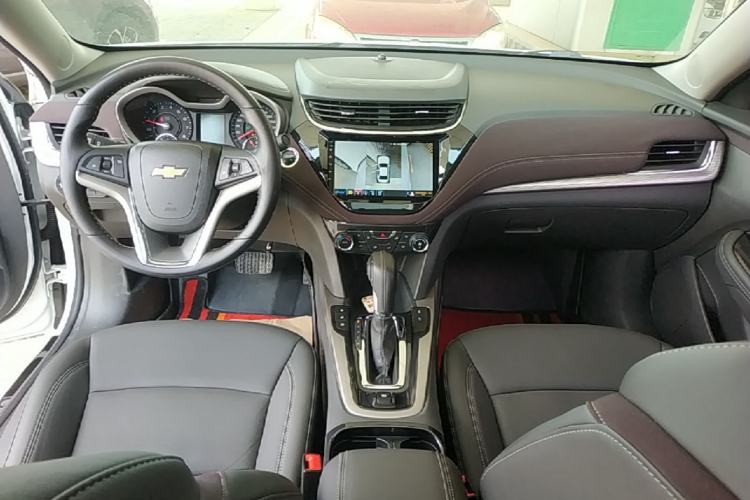 Used Chevrolet Malibu 2017 1.5T Automatic Luxury Edition Center Console