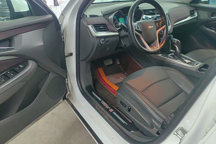 Used Chevrolet Malibu 2017 1.5T Automatic Luxury Edition Driver Seat