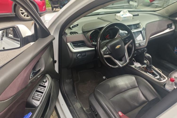Used Chevrolet Malibu 2017 1.5T Automatic Luxury Edition Driver Seat