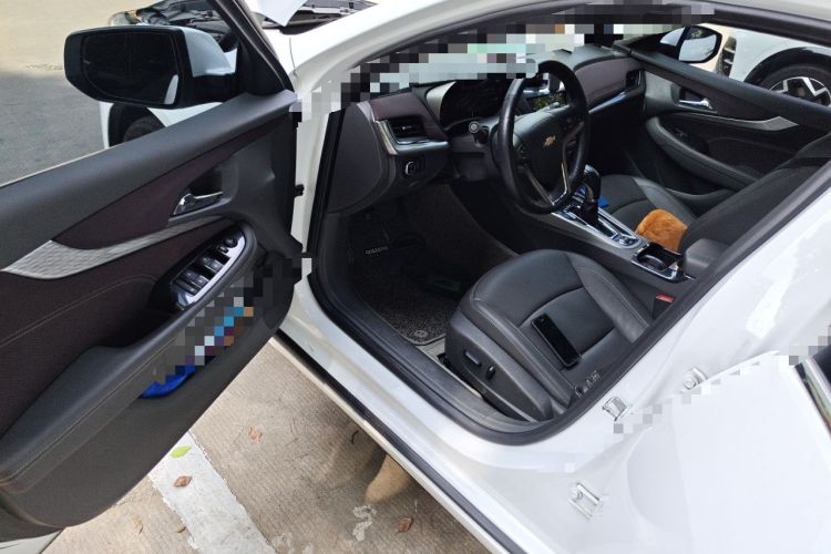 Used Chevrolet Malibu 2017 1.5T Automatic Luxury Edition Driver Seat