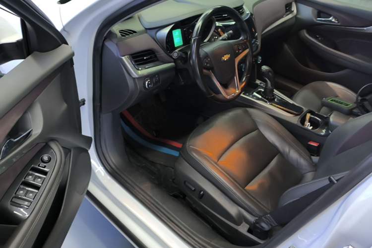 Used Chevrolet Malibu 2017 1.5T Automatic Luxury Edition Driver Seat