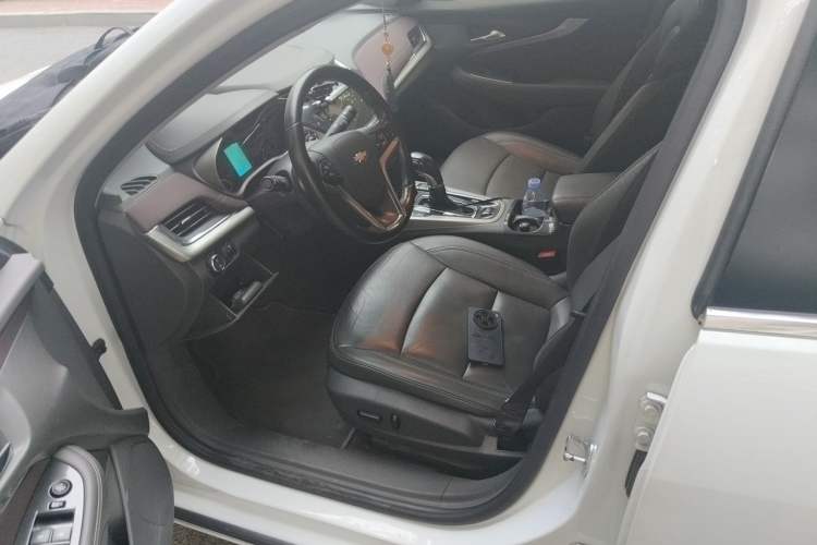 Used Chevrolet Malibu 2017 1.5T Automatic Luxury Edition Driver Seat