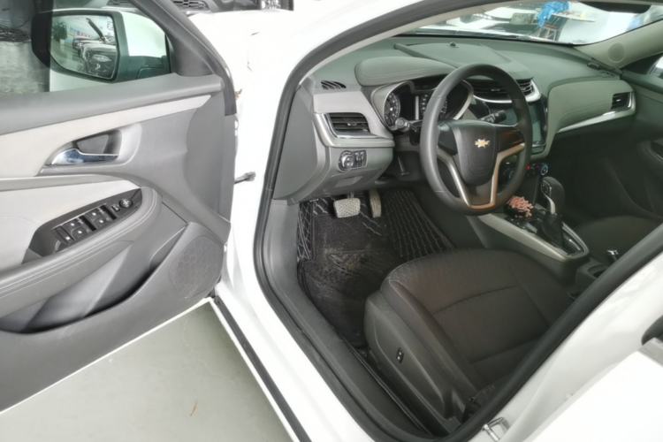 Used Chevrolet Malibu 2017 1.5T Automatic Comfort Edition Driver Seat