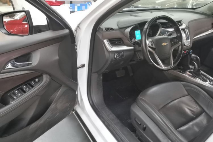 Used Chevrolet Malibu 2017 1.5T Automatic Luxury Edition Driver Seat