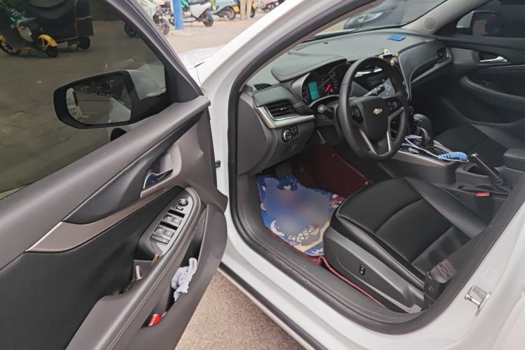 Used Chevrolet Malibu 2017 1.5T Automatic Comfort Edition Driver Seat