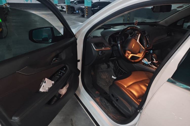 Used Chevrolet Malibu 2017 1.5T Automatic Luxury Edition Driver Seat