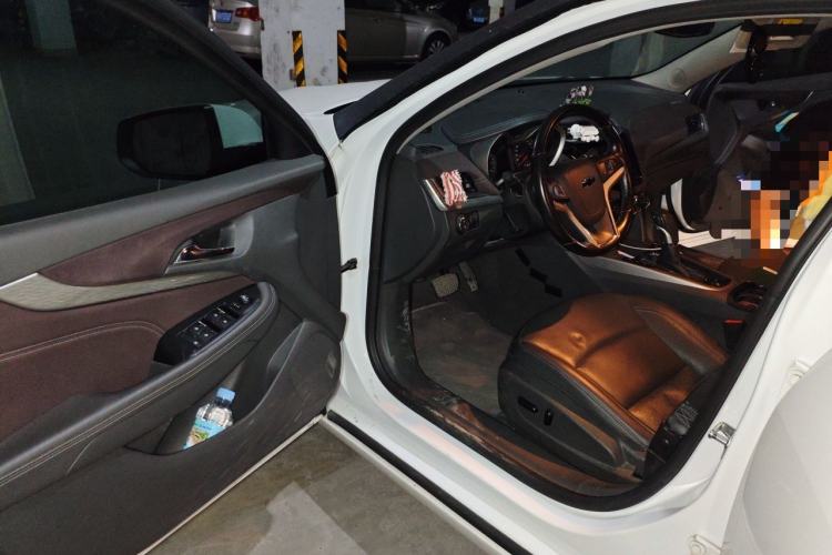 Used Chevrolet Malibu 2017 1.5T Automatic Luxury Edition Driver Seat