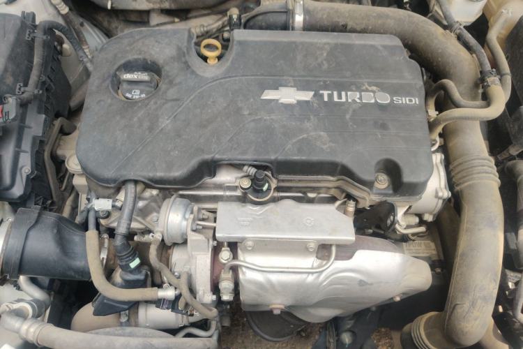 Used Chevrolet Malibu 2017 1.5T Automatic Luxury Edition Engine Bay