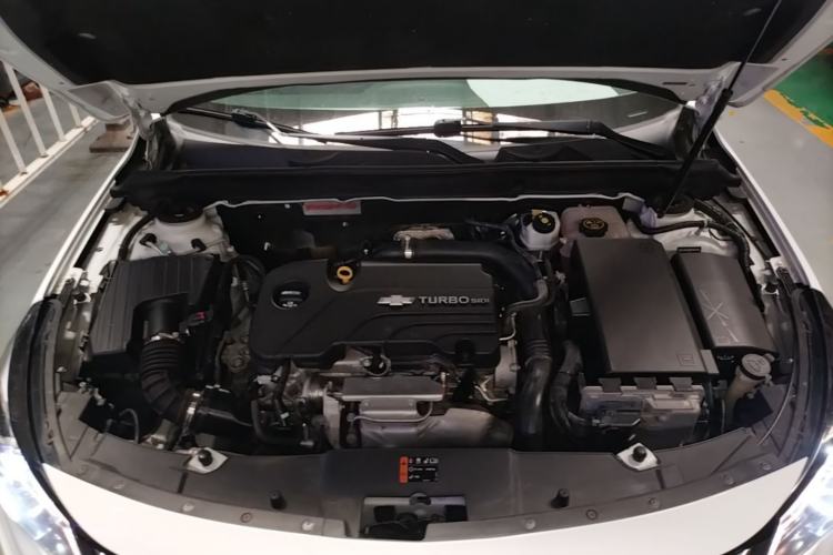 Used Chevrolet Malibu 2017 1.5T Automatic Comfort Edition Engine Bay