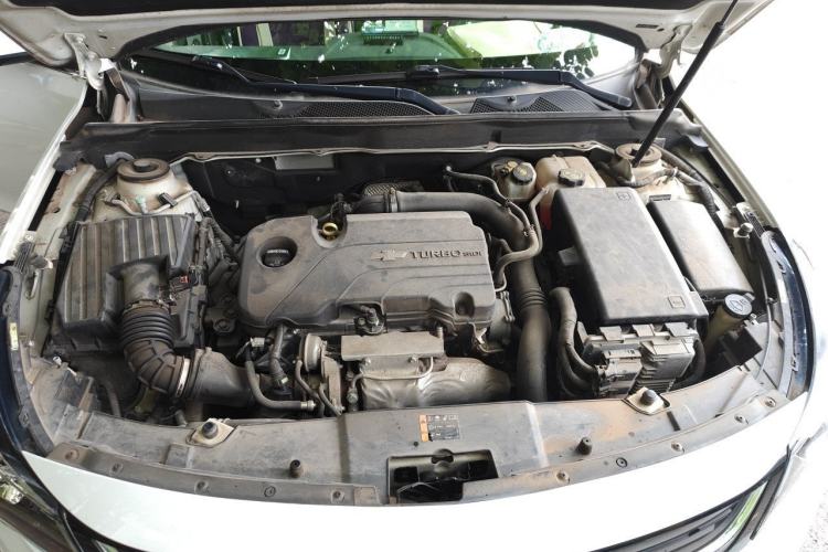 Used Chevrolet Malibu 2017 1.5T Automatic Luxury Edition Engine Bay