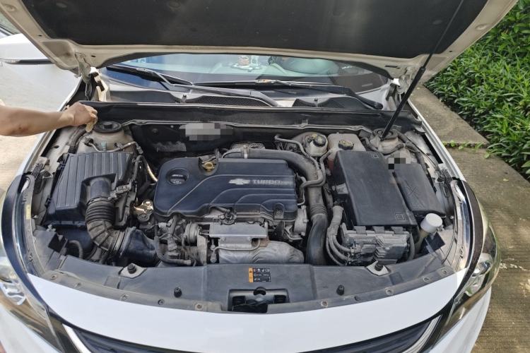 Used Chevrolet Malibu 2017 1.5T Automatic Luxury Edition Engine Bay