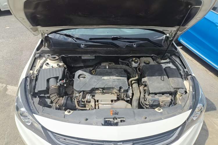 Used Chevrolet Malibu 2017 1.5T Automatic Luxury Edition Engine Bay