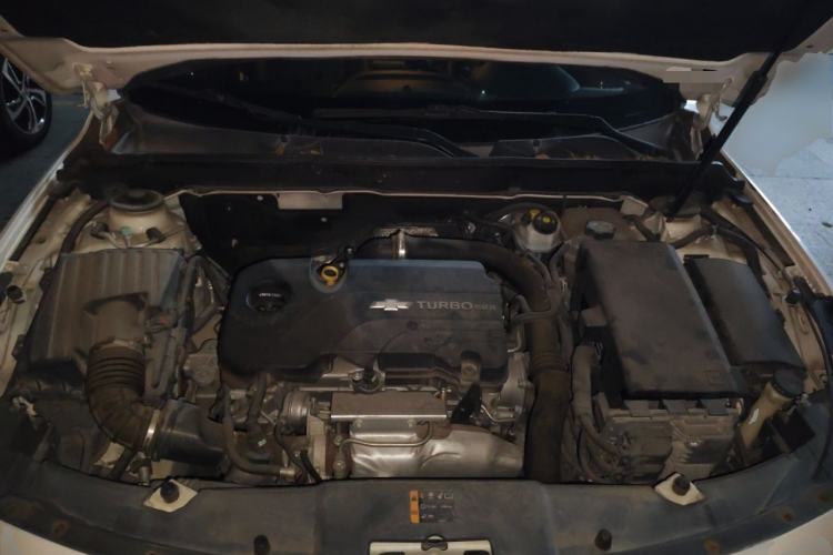 Used Chevrolet Malibu 2017 1.5T Automatic Luxury Edition Engine Bay