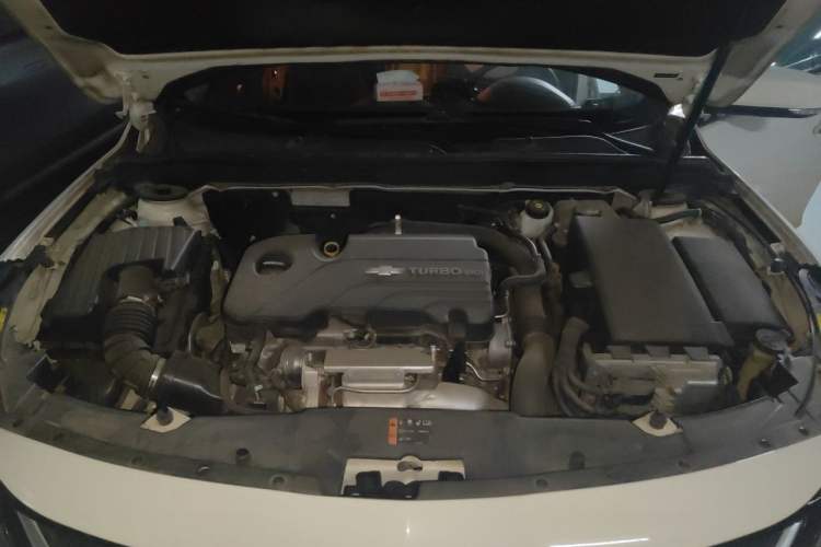 Used Chevrolet Malibu 2017 1.5T Automatic Luxury Edition Engine Bay