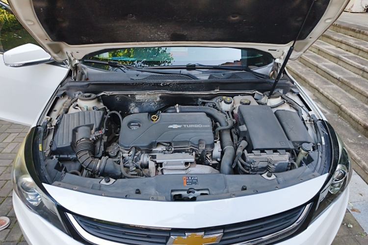 Used Chevrolet Malibu 2017 1.5T Automatic Luxury Edition Engine Bay