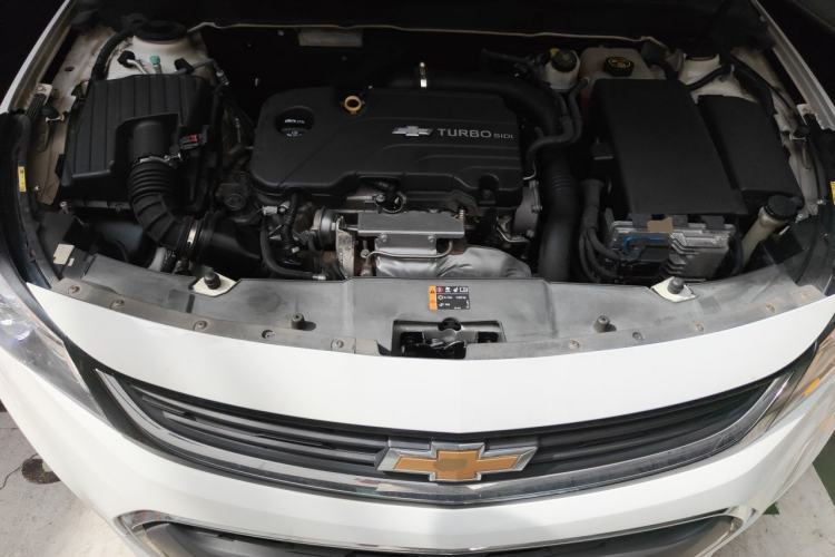 Used Chevrolet Malibu 2017 1.5T Automatic Luxury Edition Engine Bay